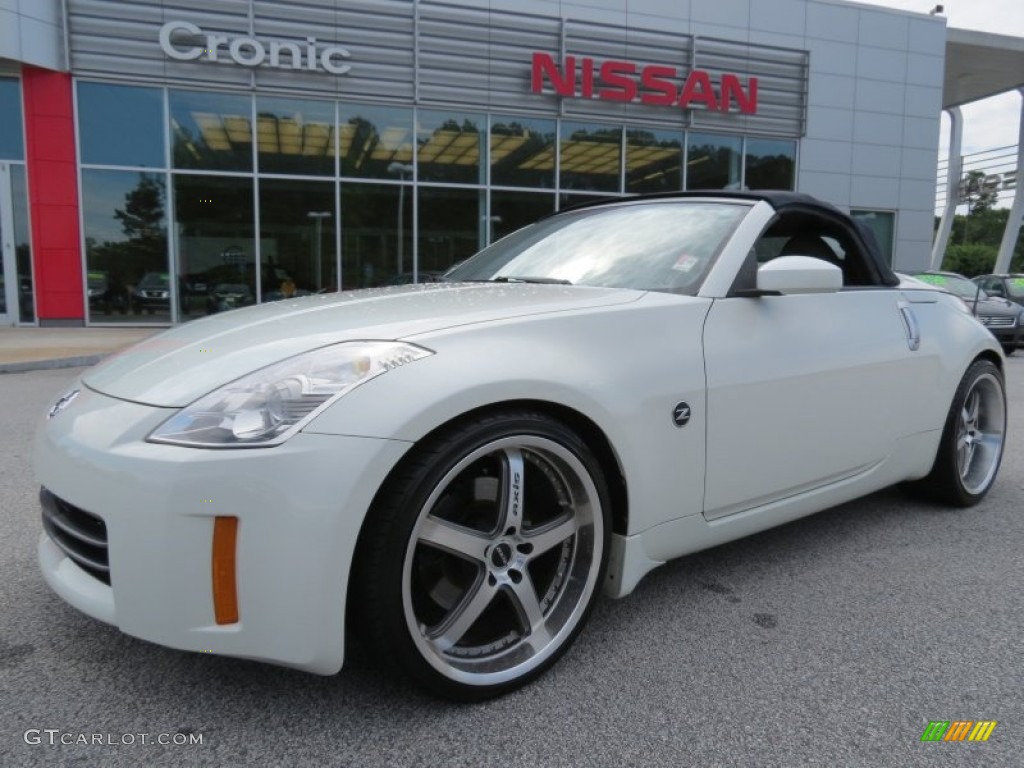 2006 350Z Touring Roadster - Pikes Peak White Pearl / Frost Leather photo #10