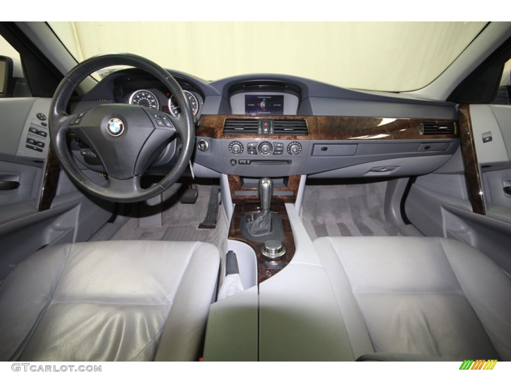 2007 BMW 5 Series 530i Sedan Grey Dashboard Photo #82496482