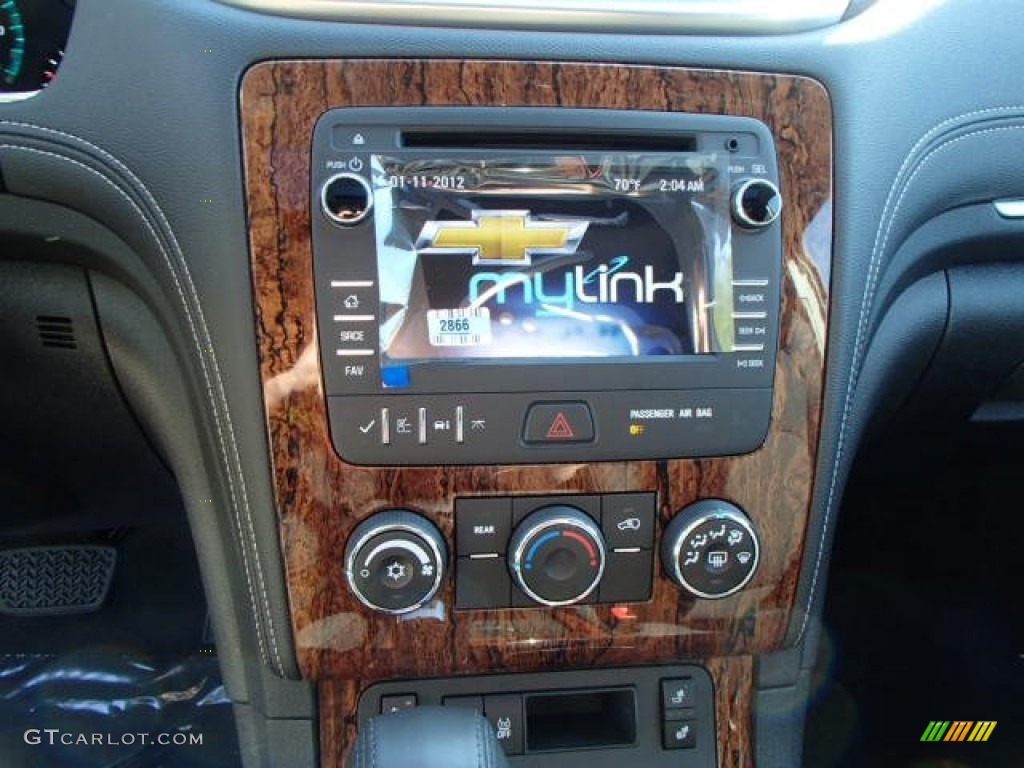 2014 Chevrolet Traverse LT AWD Controls Photo #82502441