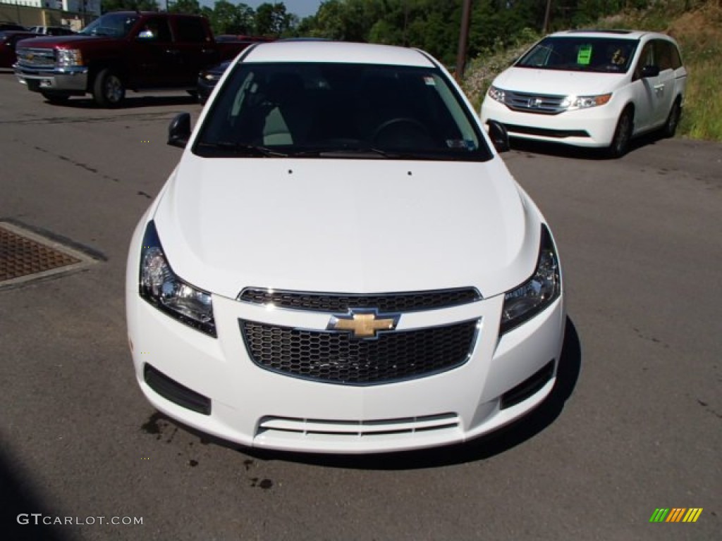 2013 Cruze LS - Summit White / Jet Black/Medium Titanium photo #3