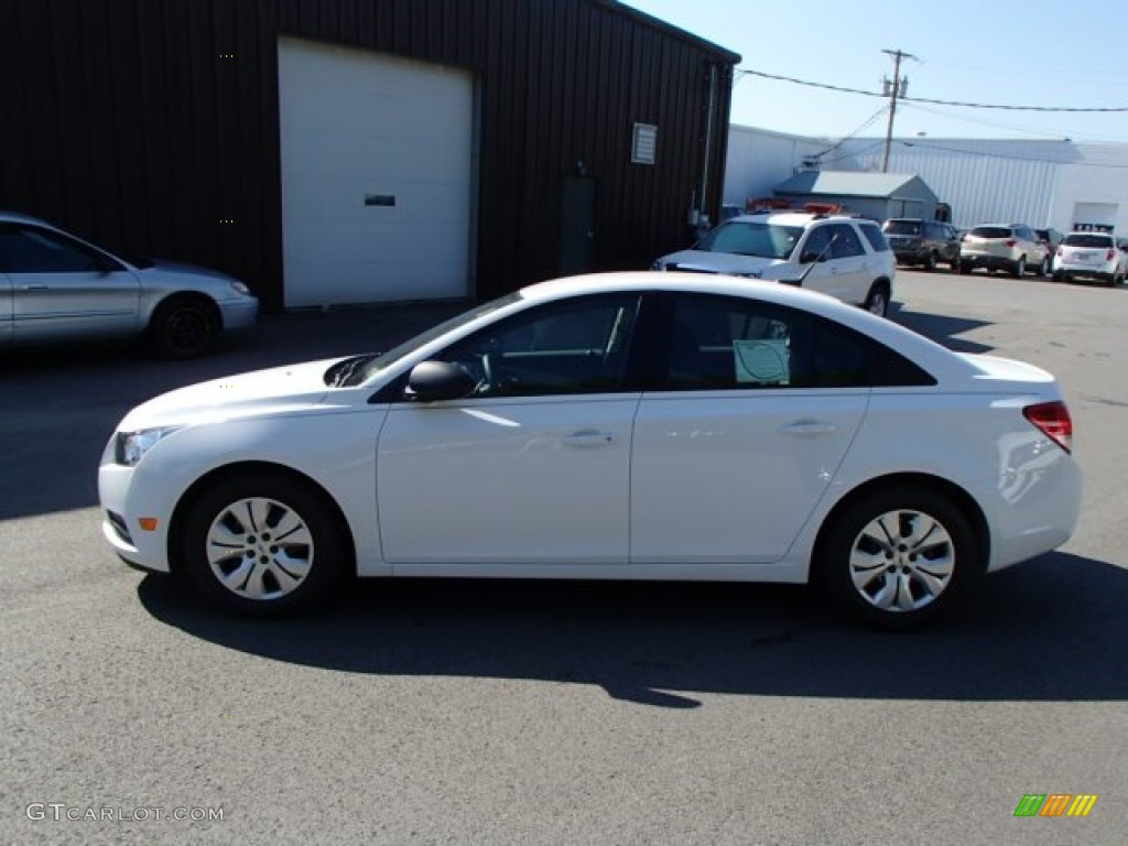 2013 Cruze LS - Summit White / Jet Black/Medium Titanium photo #5
