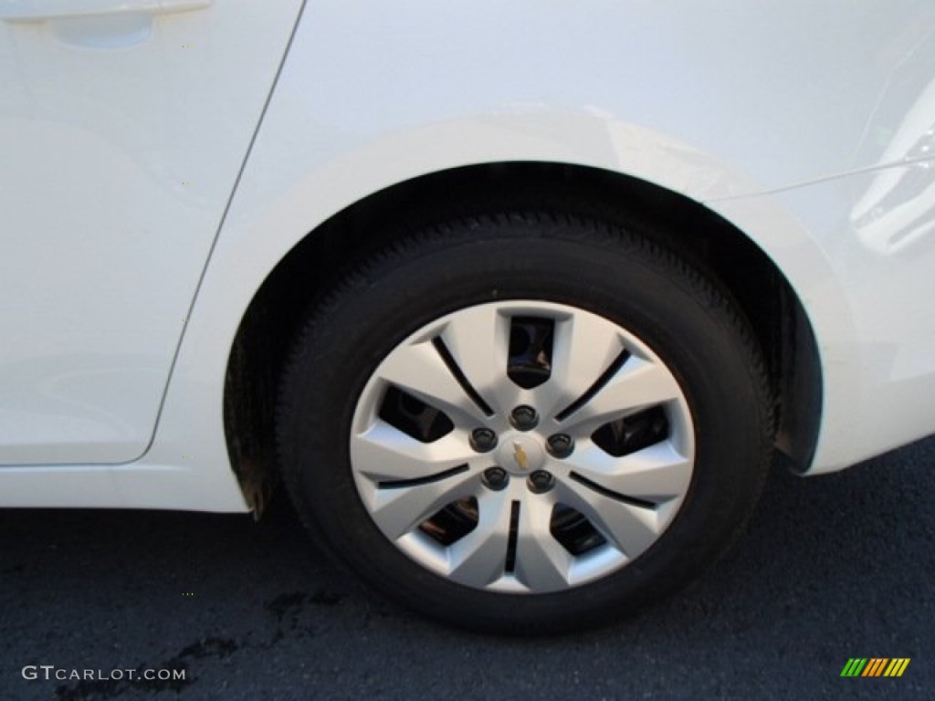 2013 Cruze LS - Summit White / Jet Black/Medium Titanium photo #9