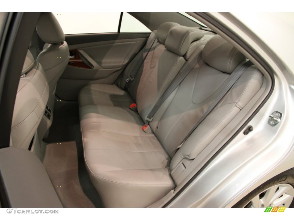 2011 Toyota Camry XLE Rear Seat Photos