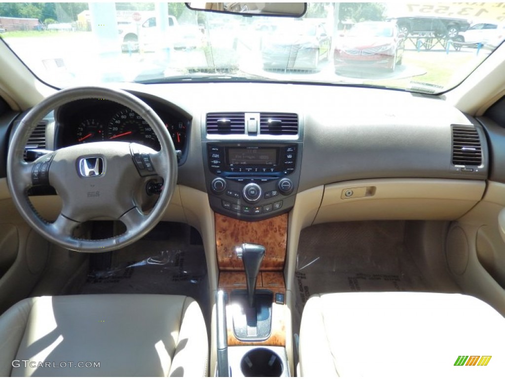 2005 Honda Accord EX-L Sedan Ivory Dashboard Photo #82506010