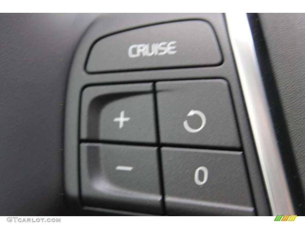 2013 Volvo XC60 3.2 Controls Photo #82507236