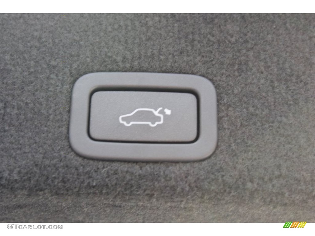 2013 Volvo XC60 3.2 Controls Photo #82507453