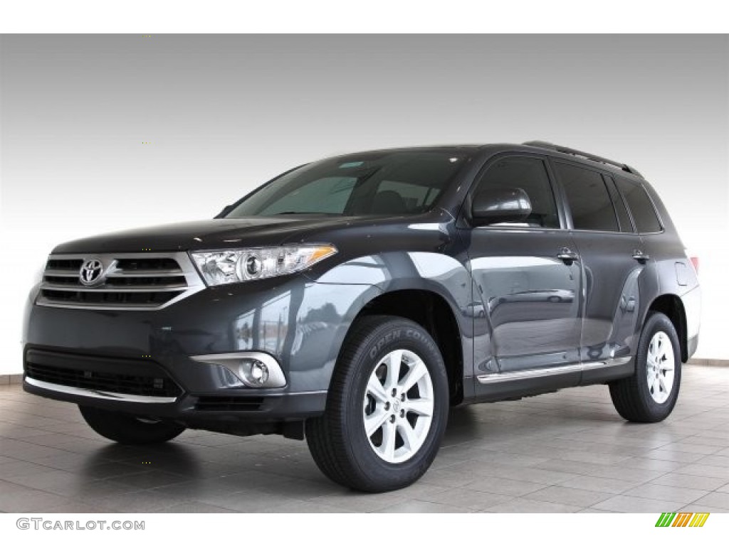 Magnetic Gray Metallic Toyota Highlander