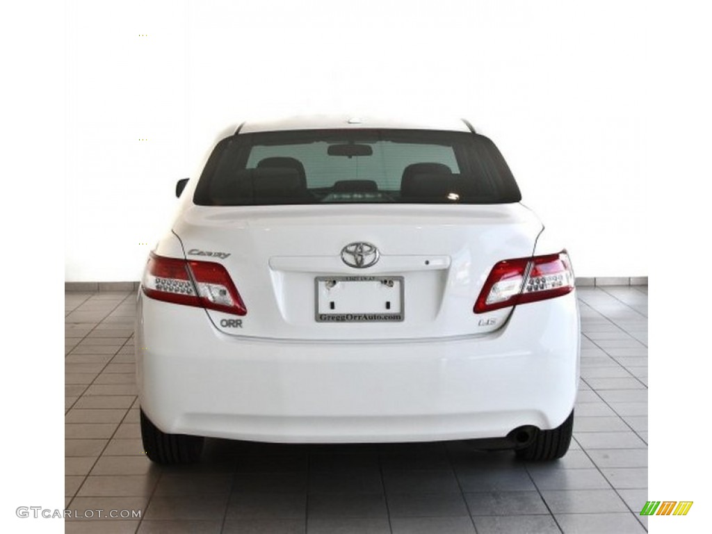 2010 Camry LE - Super White / Ash Gray photo #4