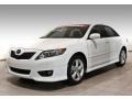 Super White - Camry SE Photo No. 1