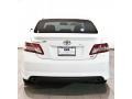 Super White - Camry SE Photo No. 7
