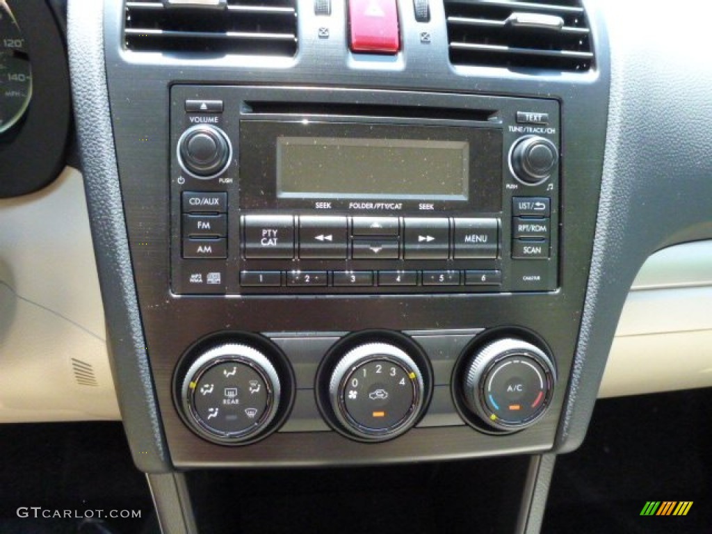 2013 Subaru XV Crosstrek 2.0 Premium Controls Photos