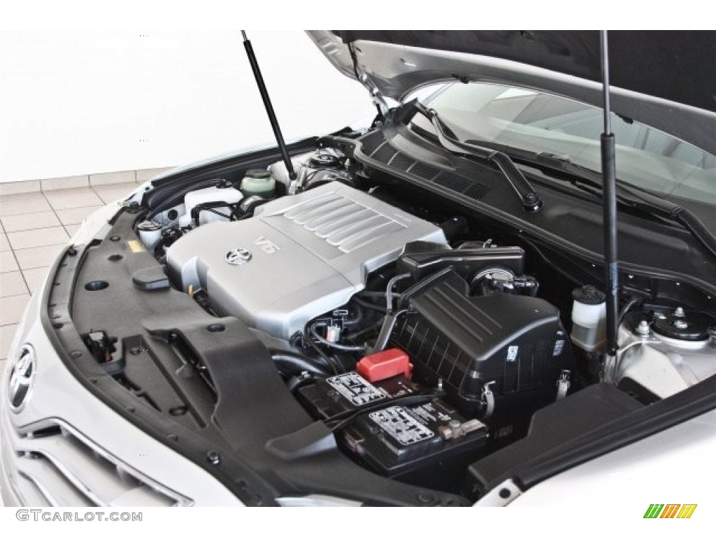 2011 Toyota Camry XLE V6 Engine Photos