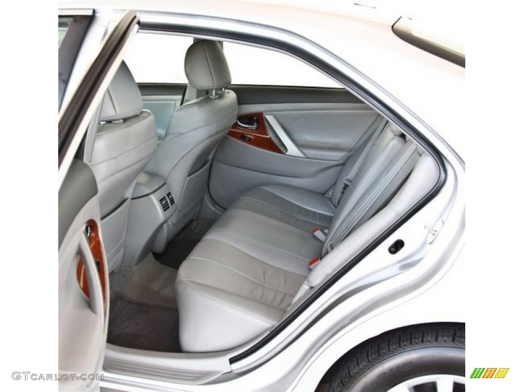 2011 Toyota Camry XLE V6 Rear Seat Photos
