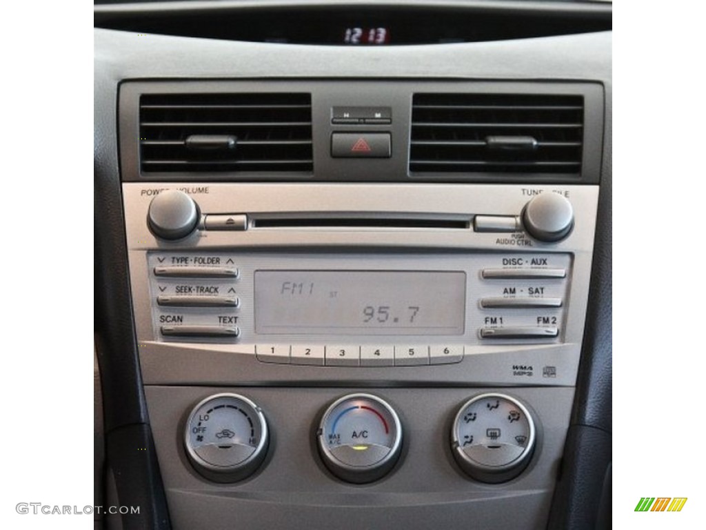 2010 Toyota Camry SE V6 Audio System Photos