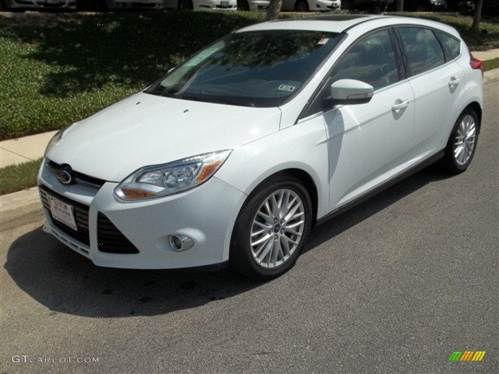 2012 Focus SEL 5-Door - Oxford White / Charcoal Black photo #2