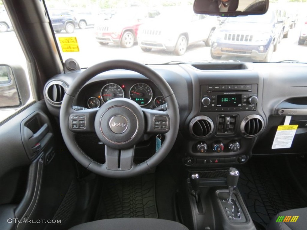 2013 Jeep Wrangler Unlimited Sport S 4x4 Dashboard Photos