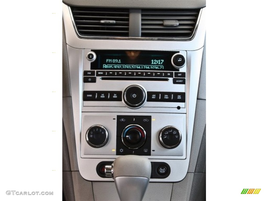 2010 Chevrolet Malibu LS Sedan Controls Photo #82517138