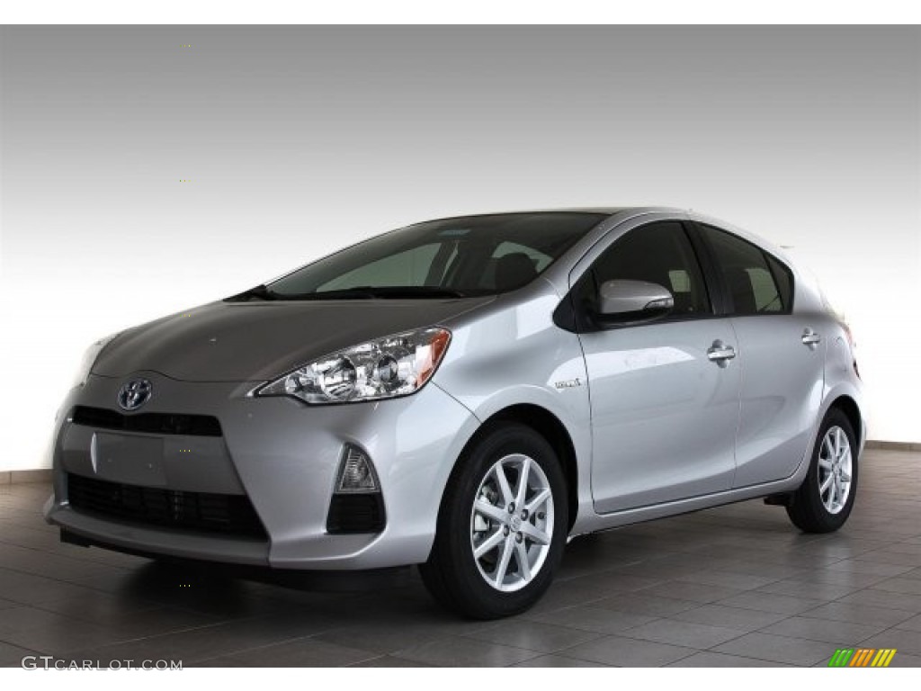 2013 Prius c Hybrid Three - Classic Silver Metallic / Light Blue Gray/Black photo #1