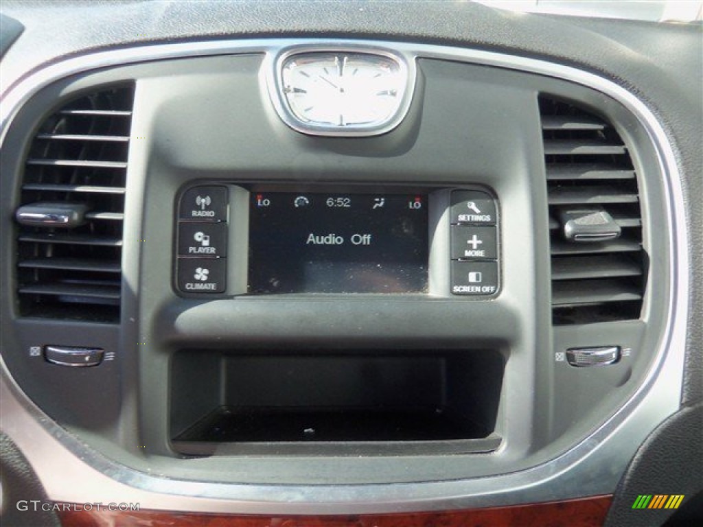 2012 300 Limited - Bright Silver Metallic / Black photo #18