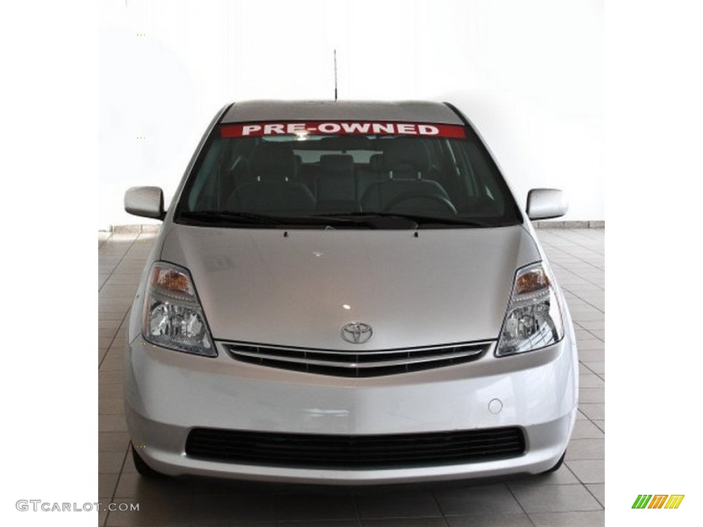 2010 Prius Hybrid III - Classic Silver Metallic / Dark Gray photo #2