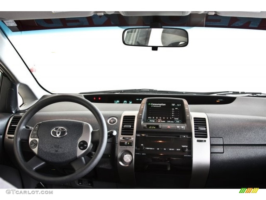 2010 Prius Hybrid III - Classic Silver Metallic / Dark Gray photo #10