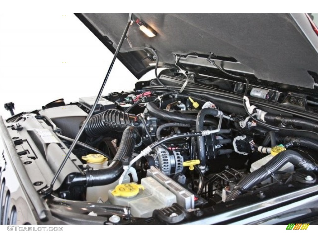 2007 Jeep Wrangler Unlimited Sahara 4x4 3.8 Liter OHV 12-Valve V6 Engine Photo #82519540
