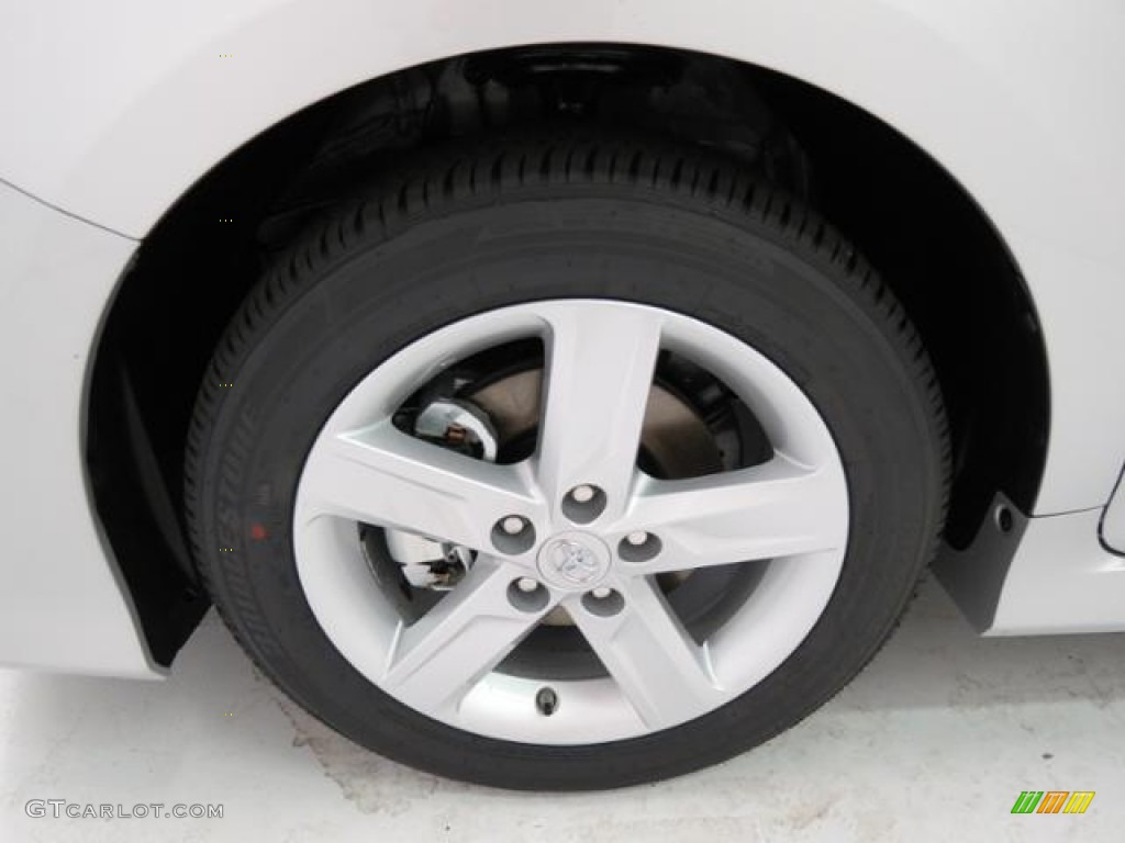 2013 Camry SE - Classic Silver Metallic / Black photo #4