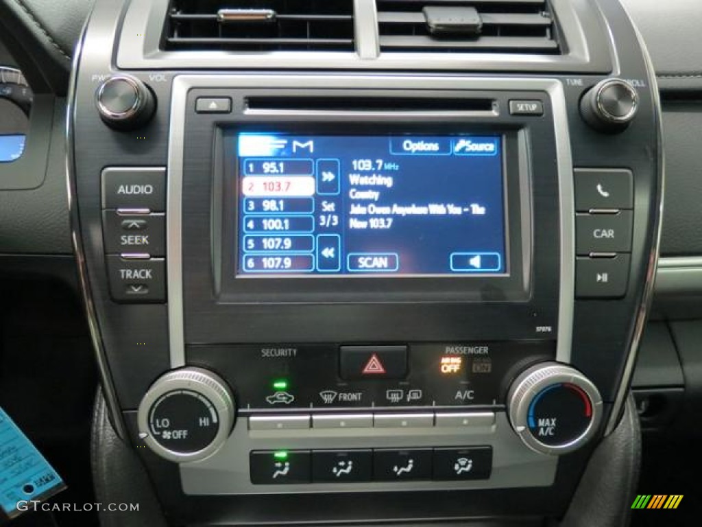 2013 Camry SE - Classic Silver Metallic / Black photo #12