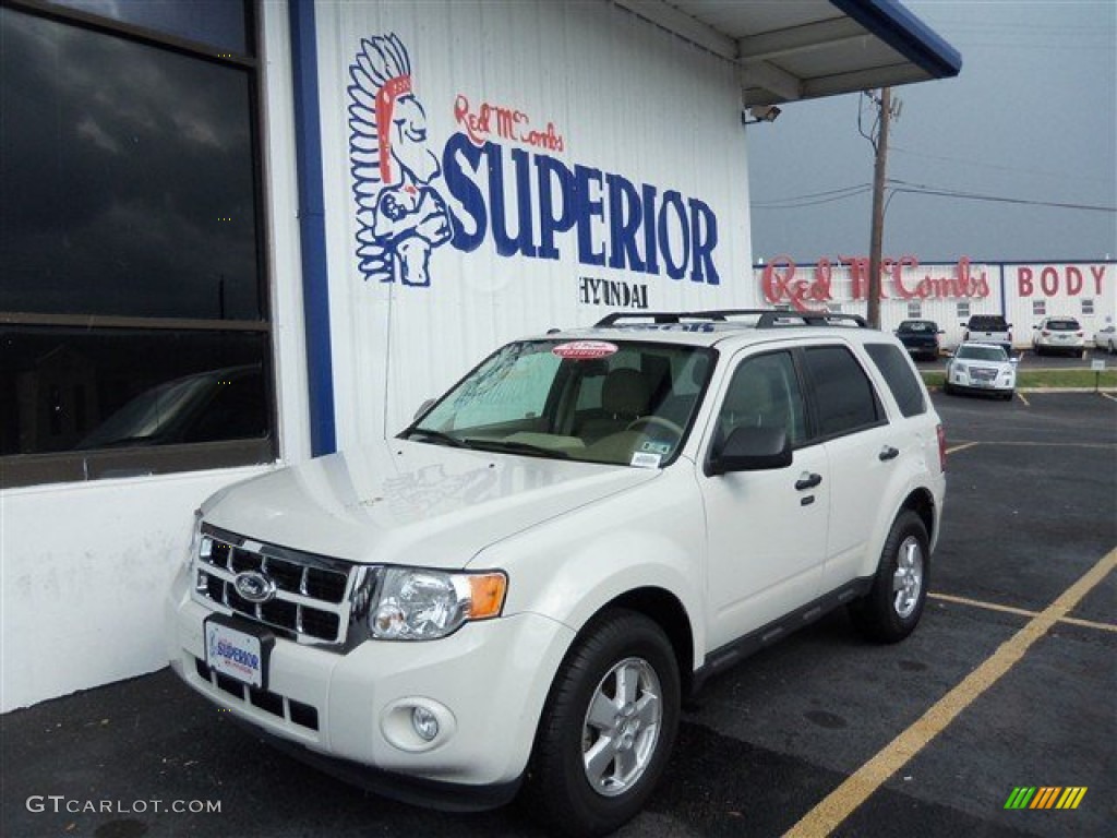 2011 Escape XLT V6 - White Suede / Camel photo #1