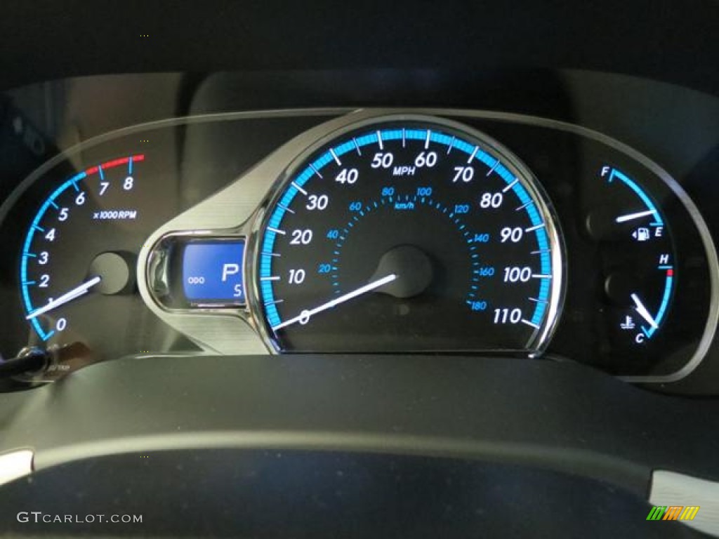 2013 Toyota Sienna XLE Gauges Photo #82522139