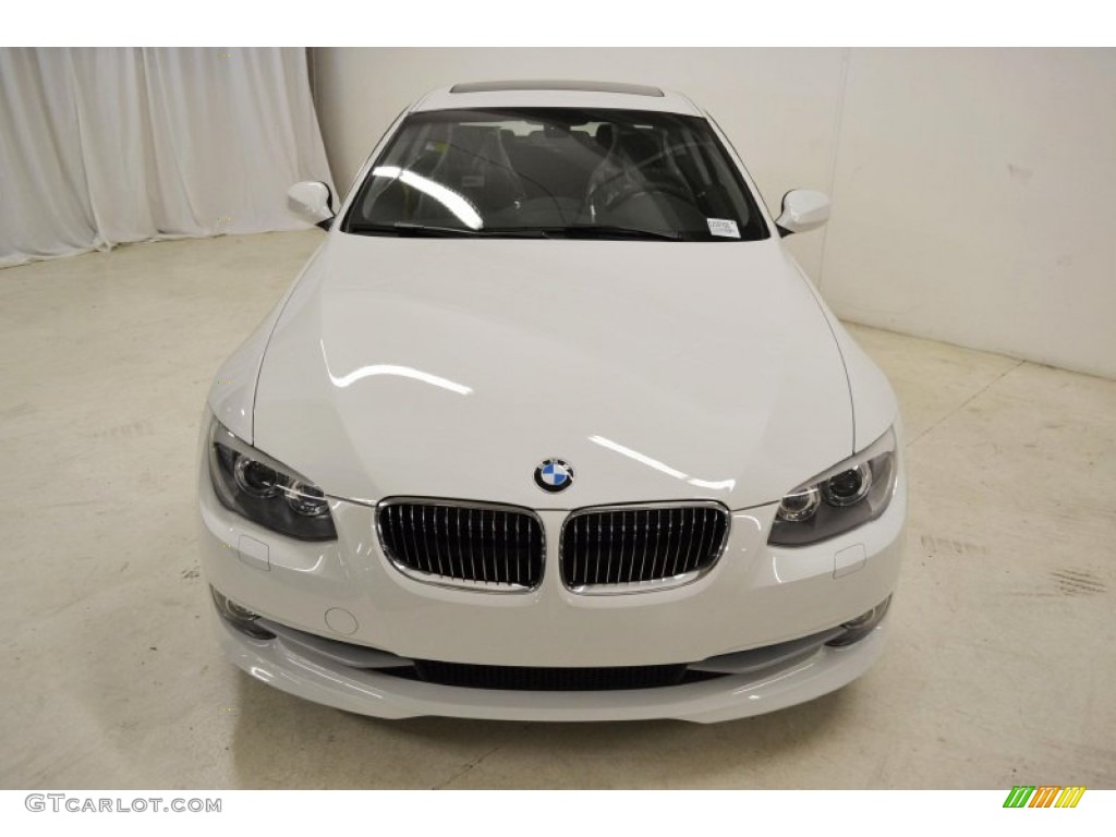 2013 3 Series 328i Coupe - Alpine White / Black photo #5