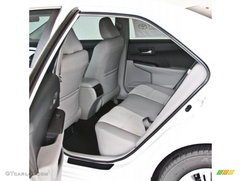 2013 Camry LE - Super White / Ash photo #8