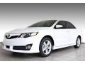 Super White - Camry SE Photo No. 1