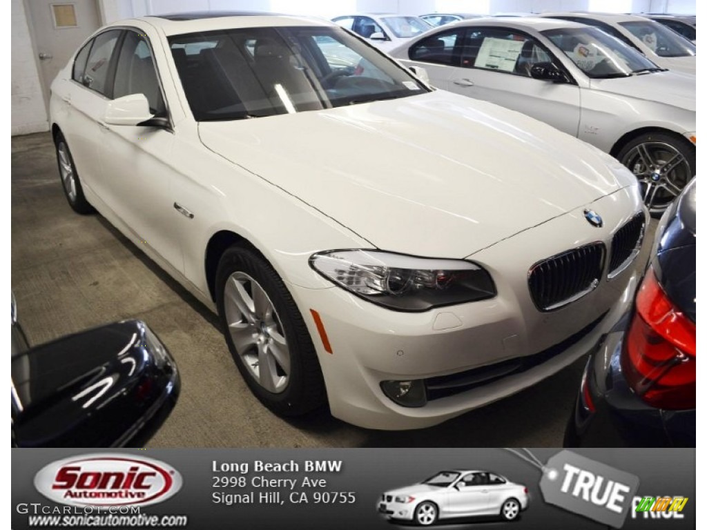 2013 5 Series 528i Sedan - Alpine White / Black photo #1