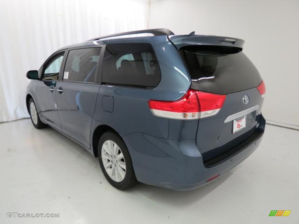 2013 Sienna Limited AWD - Shoreline Blue Pearl / Bisque photo #21