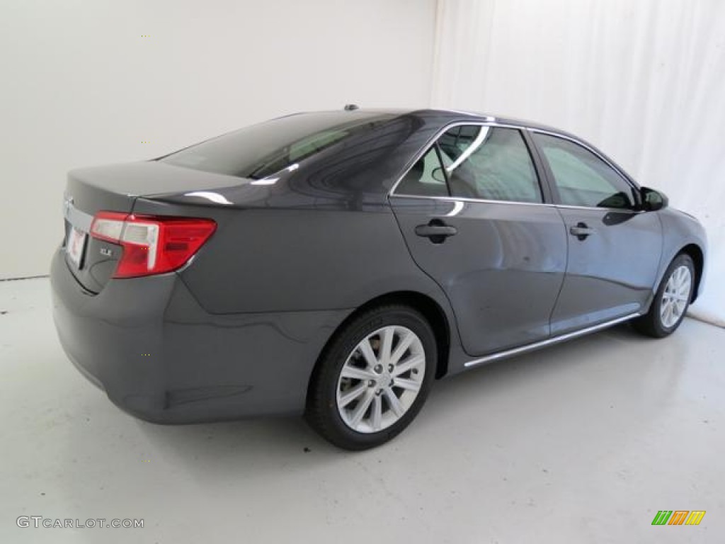 2013 Camry XLE - Magnetic Gray Metallic / Ash photo #19