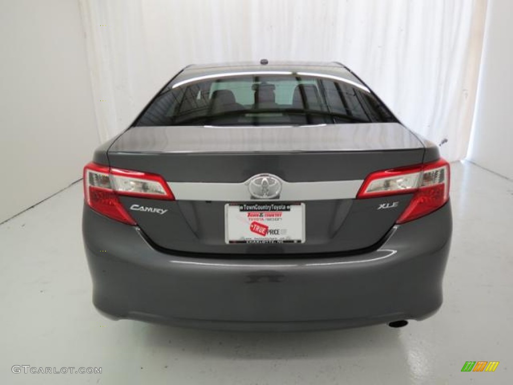 2013 Camry XLE - Magnetic Gray Metallic / Ash photo #23