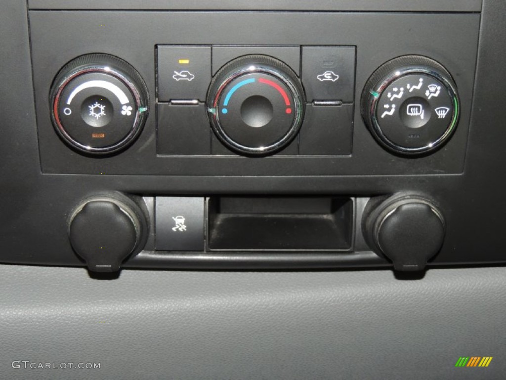 2011 Chevrolet Silverado 1500 LS Crew Cab 4x4 Controls Photo #82525283