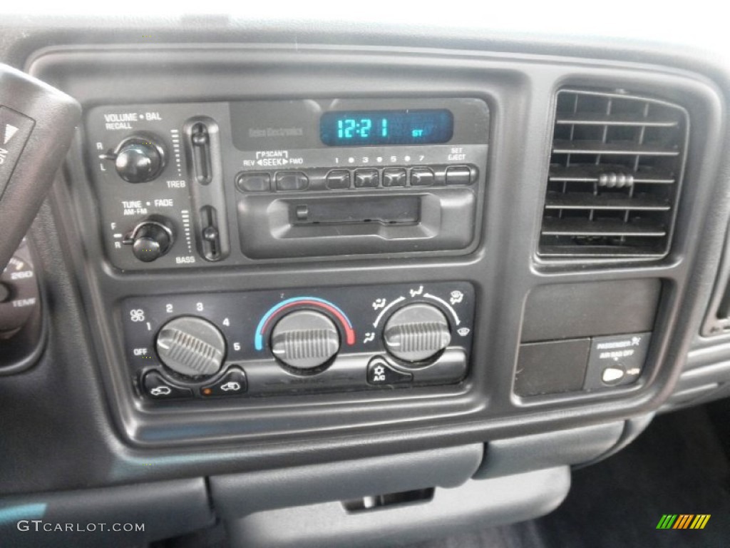 1999 Chevrolet Silverado 1500 Regular Cab Controls Photo #82526940
