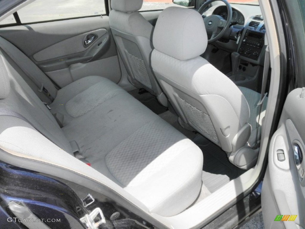 Gray Interior 2005 Chevrolet Malibu Sedan Photo #82527645