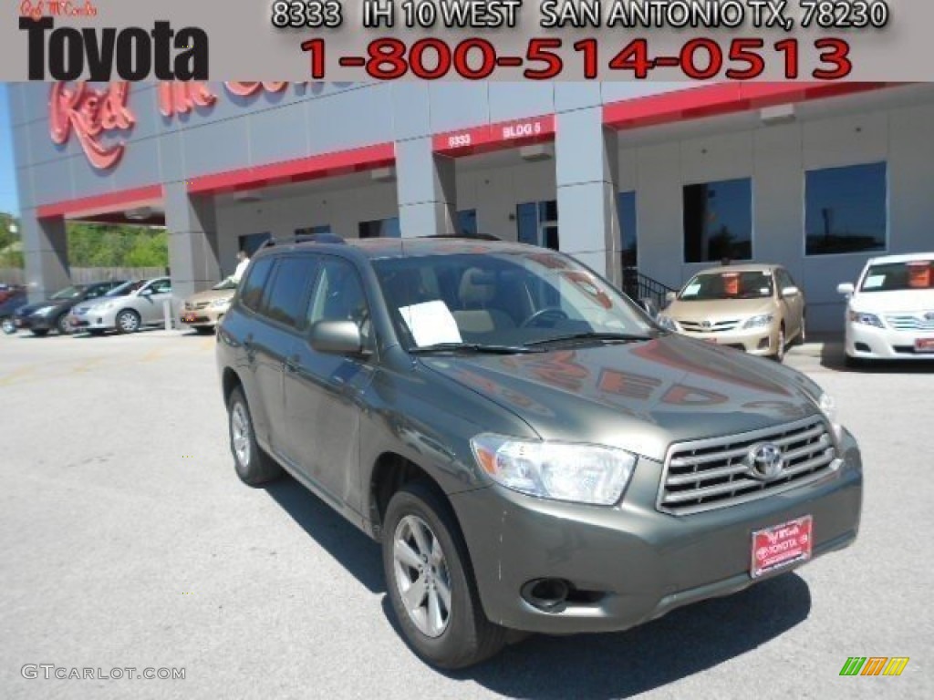 Cypress Green Pearl Toyota Highlander