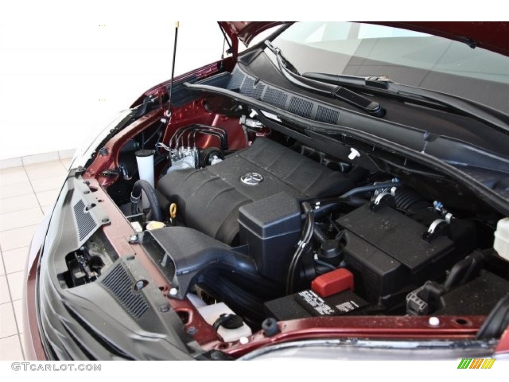 2013 Toyota Sienna V6 Engine Photos