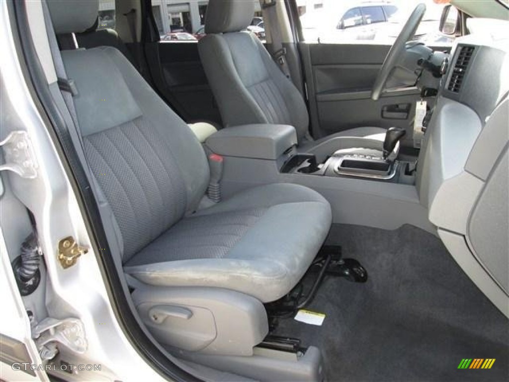 2006 Jeep Grand Cherokee Laredo Front Seat Photo #82530056