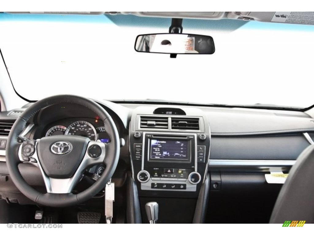 2013 Camry SE - Classic Silver Metallic / Black/Ash photo #11