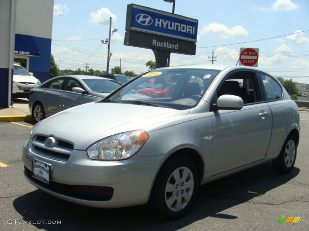 2010 Accent GS 3 Door - Platinum Silver / Black photo #1