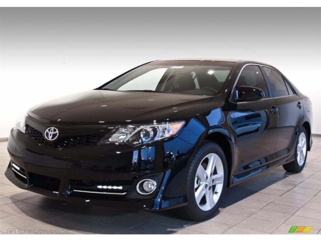 2013 Camry SE - Attitude Black Metallic / Black photo #1