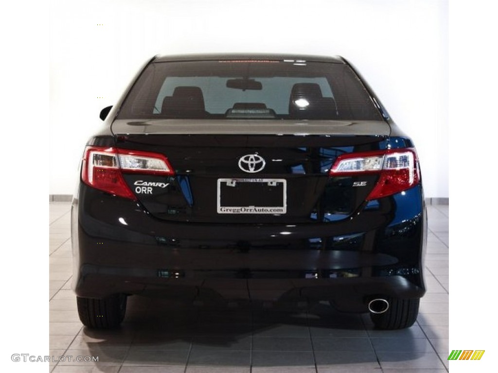 2013 Camry SE - Attitude Black Metallic / Black photo #4