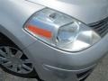 Brilliant Silver - Versa 1.8 S Hatchback Photo No. 3