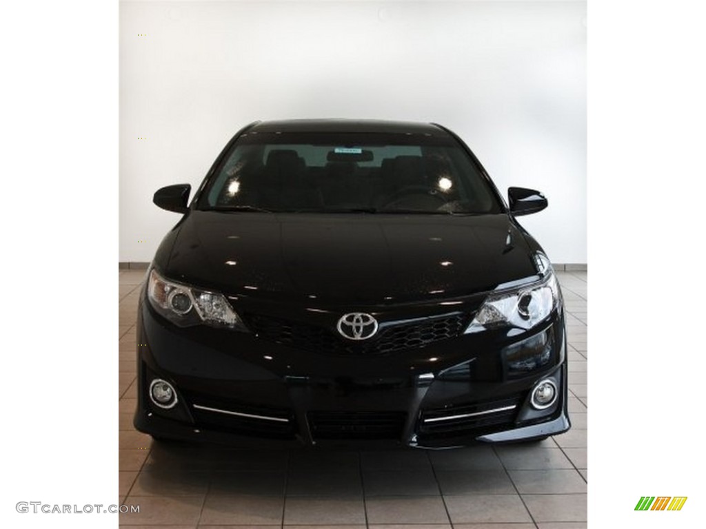 2013 Camry SE - Attitude Black Metallic / Black photo #3