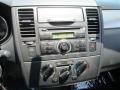 Brilliant Silver - Versa 1.8 S Hatchback Photo No. 17